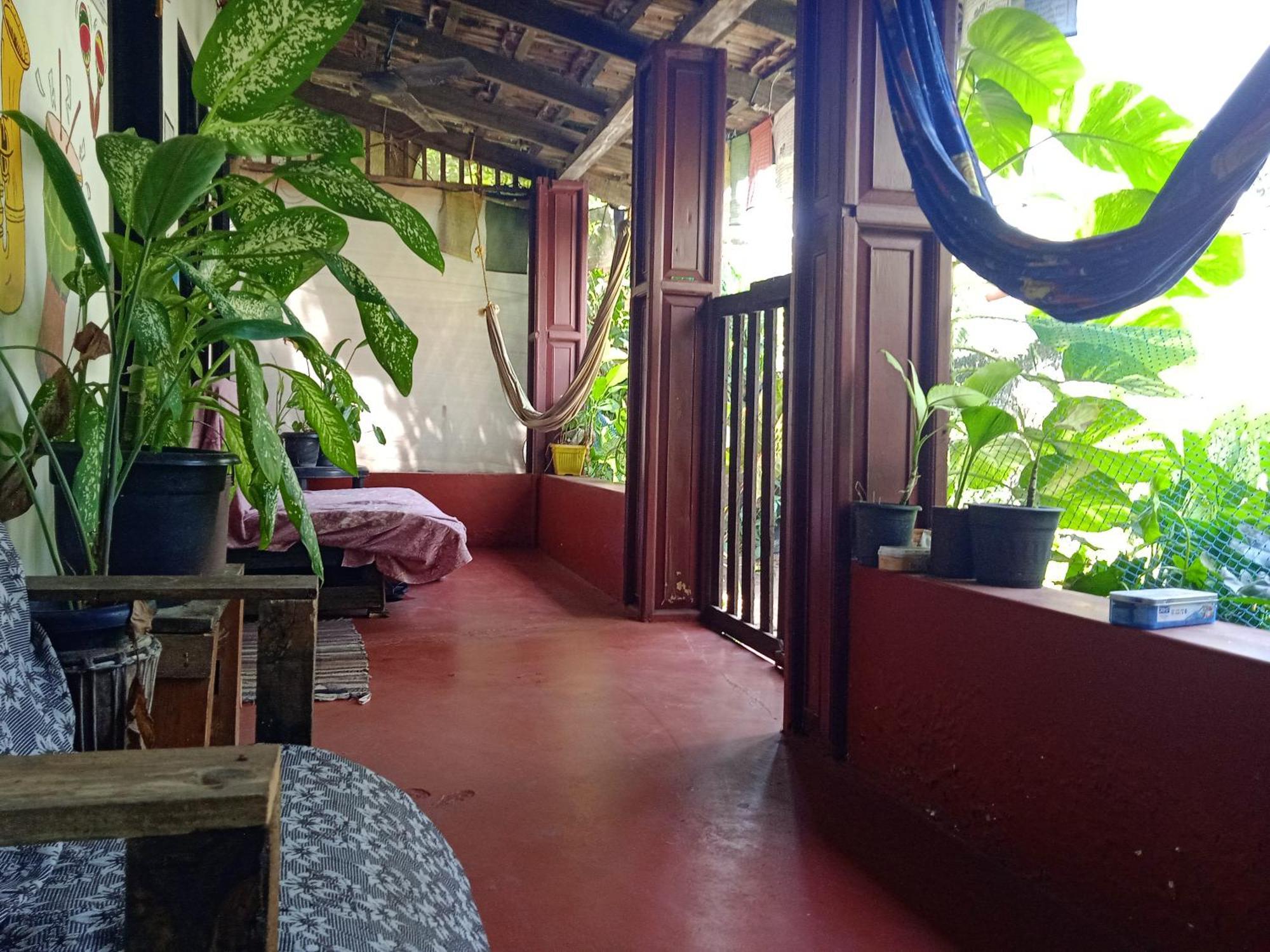 The Blues Hotel Alappuzha Buitenkant foto