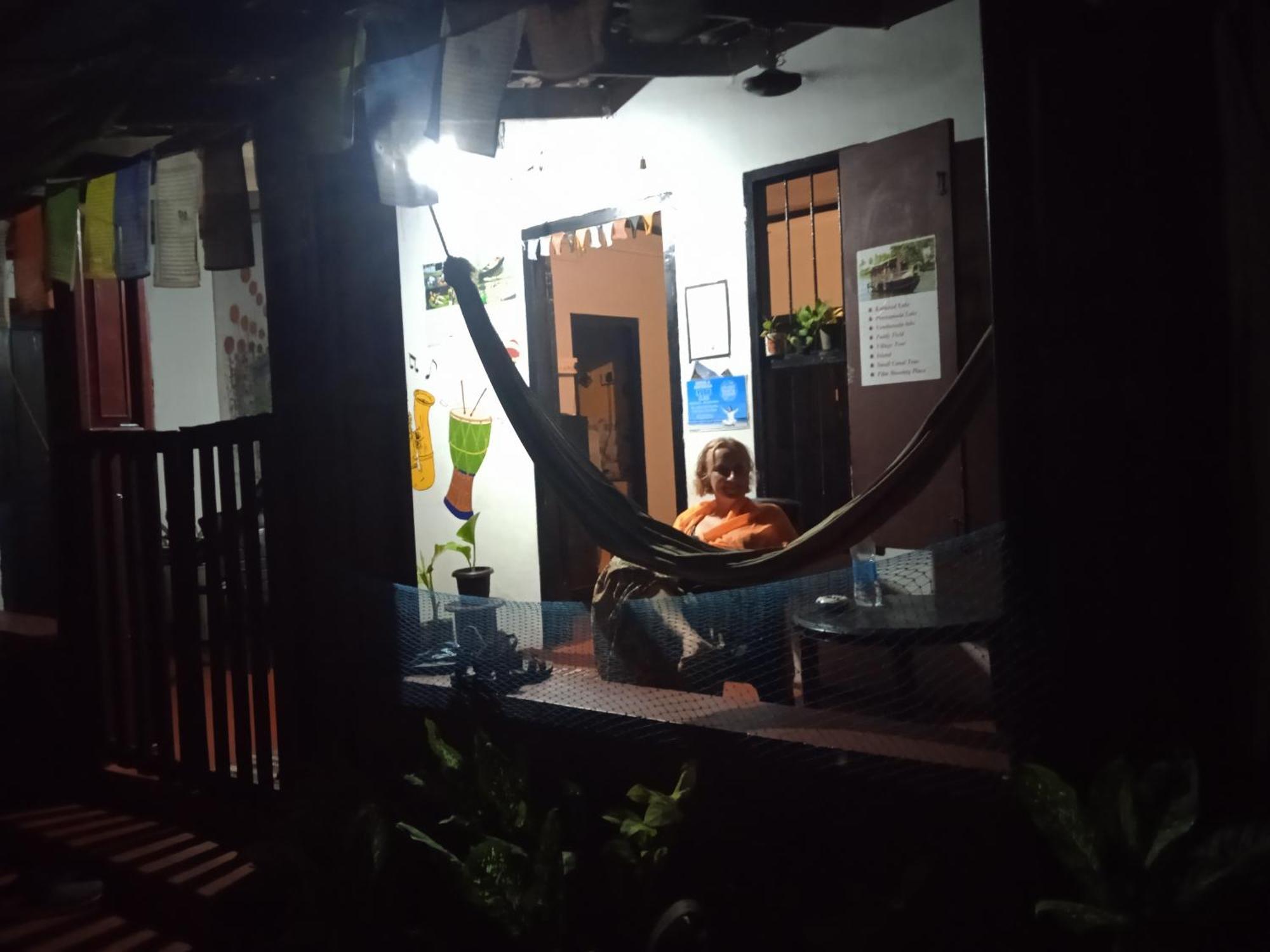 The Blues Hotel Alappuzha Buitenkant foto